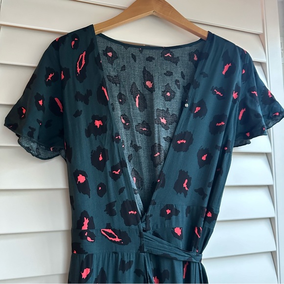 Green Wrap Dress - Picture 3 of 6